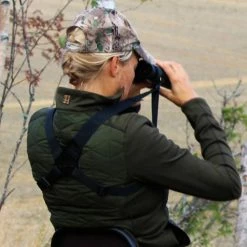 Promo 👍 Mjoelner Binocular Carrying Harness Black Webbing/Leather 🤩 7 Promo 👍 Mjoelner Binocular Carrying Harness Black Webbing/Leather 🤩 -Glasgow Angling Sales binocular20carrying20harness20black20webbing leather20in20use