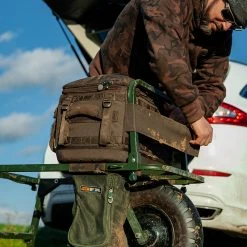 Hot Sale 💯 Fox Explorer Rucksack/Barrow Bag 😍 51 Hot Sale 💯 Fox Explorer Rucksack/Barrow Bag 😍 -Glasgow Angling Sales explorer rucksack barrow bag medium25