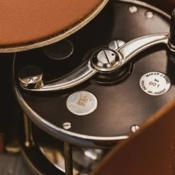 Hot Sale 😉 Hardy HBX Leather Reel Case 🎁 9 Hot Sale 😉 Hardy HBX Leather Reel Case 🎁 -Glasgow Angling Sales hbx leather reel case reel example close