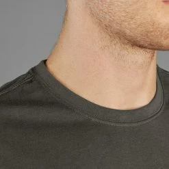 New ✨ Seeland Outdoor 2-pack T-Shirt Raven + Pine Green 🤩 -Glasgow Angling Sales outdoor 2 pack t shirt closeup 1