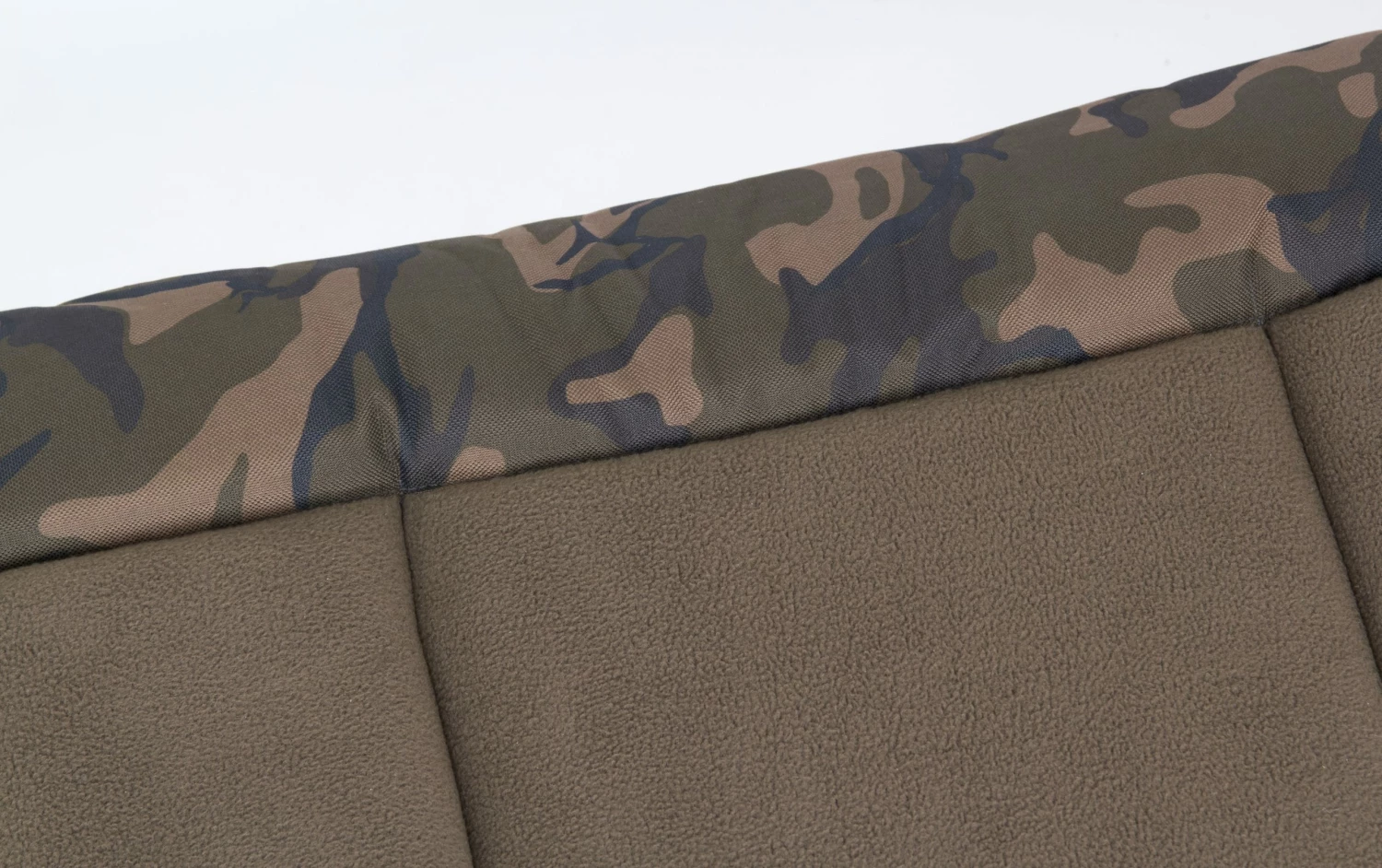 Budget ⭐ Fox R-Series Camo Bedchairs 👍 3 Budget ⭐ Fox R-Series Camo Bedchairs 👍 - Image 3